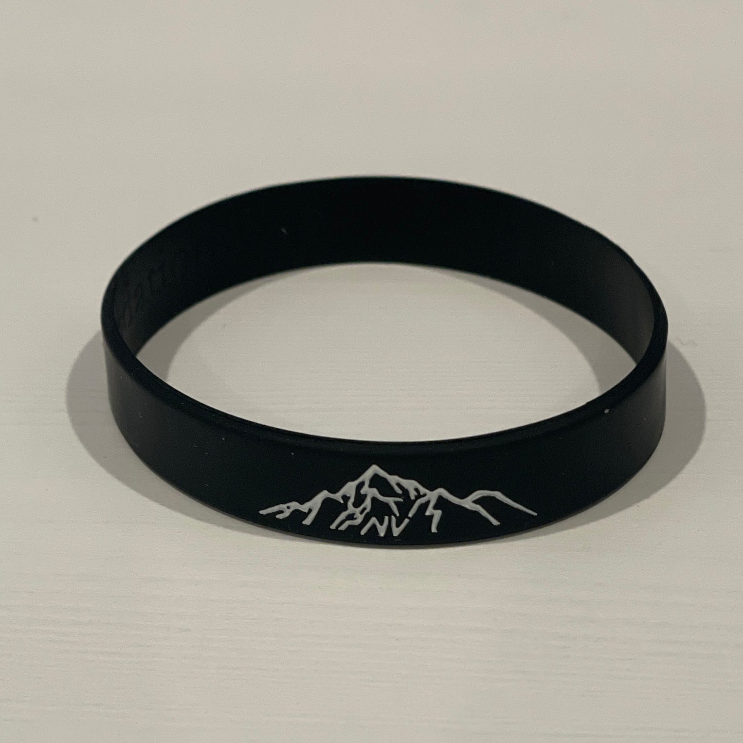 live a good story wristband